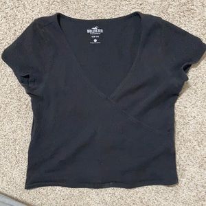 black cropped tee